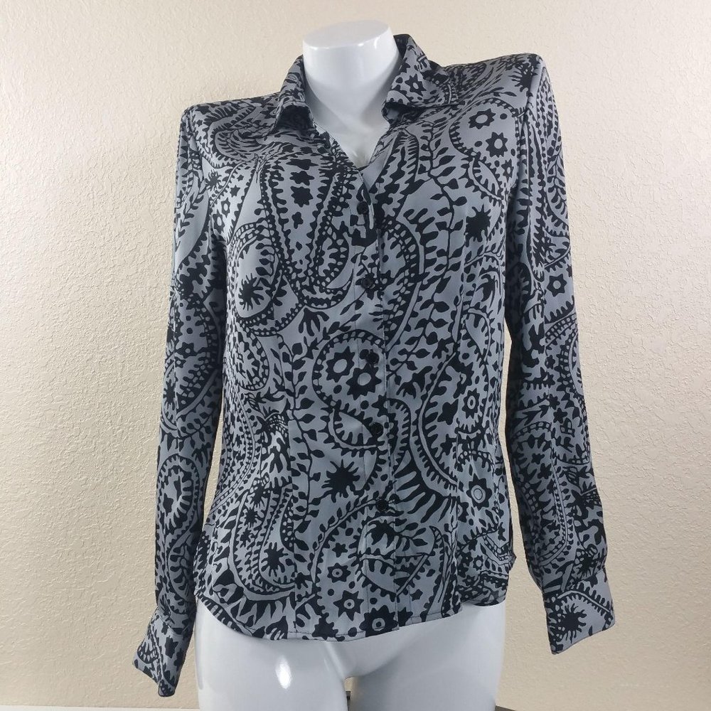 Investments Women Long sleeve Button Down Blouse